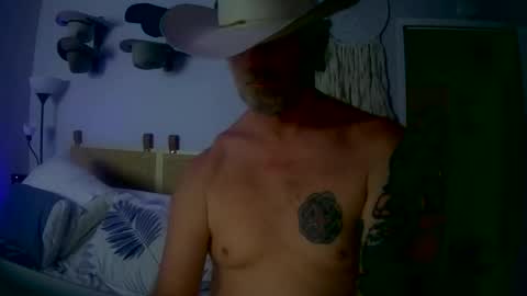 Snapshot of bananas318 chatting on 24, 10, 2025 bananas318 online show from 24, 10, 2025