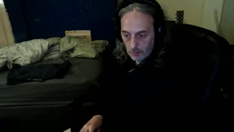 Snapshot of bangintoleather chatting on 18, 4, 2026 bangintoleather online show from 18, 4, 2026