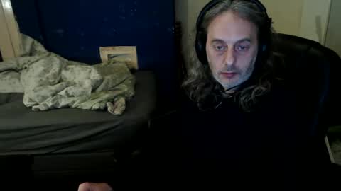 Snapshot of bangintoleather chatting on 18, 5, 2026 bangintoleather online show from 18, 5, 2026