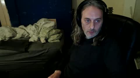 Snapshot of bangintoleather chatting on 19, 5, 2026 bangintoleather online show from 19, 5, 2026