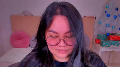 Barbie Kim online show from 22, 12, 2024