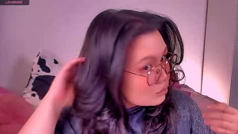 Barbie Kim online show from 14, 11, 2025