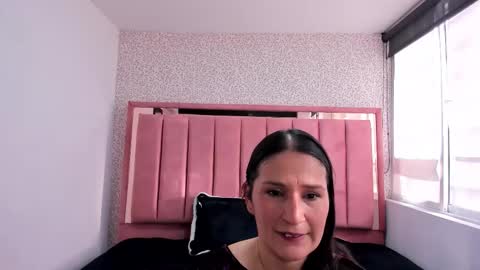 Snapshot of barbara_fox__ chatting on 19, 12, 2025 B A R B A R A online show from 19, 12, 2025