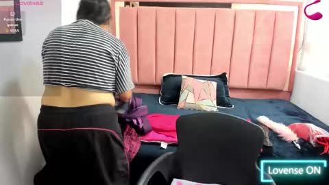 Snapshot of barbara_fox__ chatting on 14, 2, 2026 B A R B A R A online show from 14, 2, 2026