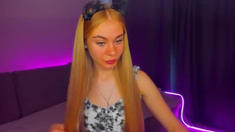 Snapshot of barbarachic chatting on 3, 7, 2026 BarbaraChic online show from 3, 7, 2026