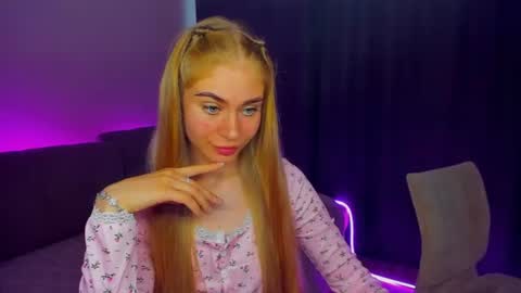 Snapshot of barbarachic chatting on 18, 7, 2026 BarbaraChic online show from 18, 7, 2026