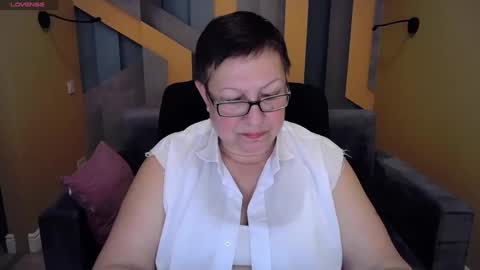 Snapshot of barbaraturners chatting on 10, 1, 2025 barbaraturners online show from 10, 1, 2025