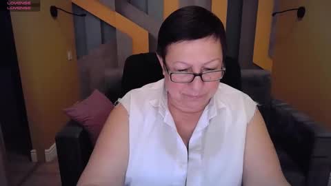 Snapshot of barbaraturners chatting on 1, 2, 2025 barbaraturners online show from 1, 2, 2025