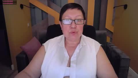 Snapshot of barbaraturners chatting on 6, 2, 2025 barbaraturners online show from 6, 2, 2025