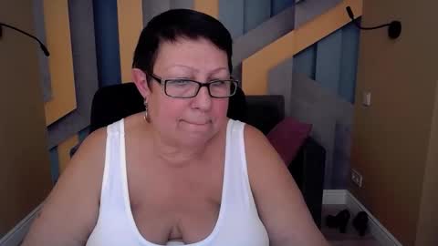 Snapshot of barbaraturners chatting on 13, 10, 2025 barbaraturners online show from 13, 10, 2025