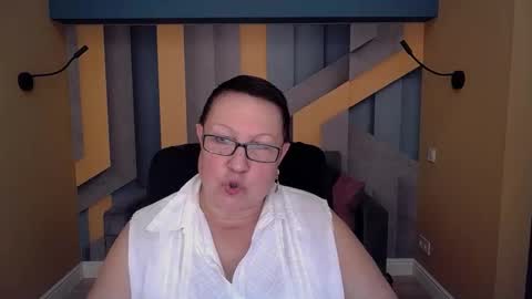 Snapshot of barbaraturners chatting on 16, 11, 2025 barbaraturners online show from 16, 11, 2025