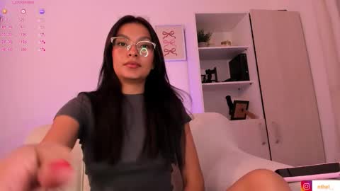 Snapshot of barbie_brunette3 chatting on 15, 10, 2025 independet model online show from 15, 10, 2025