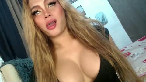 Snapshot of barbie_ivana chatting on 4, 1, 2025 barbei online show from 4, 1, 2025