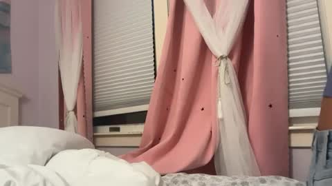 Snapshot of barbiebrittney chatting on 10, 8, 2026 barbiebrittney online show from 10, 8, 2026