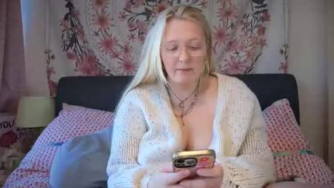 barbiegirl966 online show from 11, 9, 2025