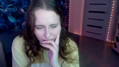 Snapshot of barbiepie chatting on 8, 11, 2025 barbiepie online show from 8, 11, 2025