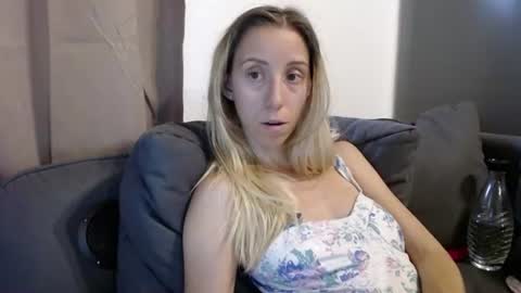 Snapshot of barelylegalblondy chatting on 2, 7, 2026 Lena online show from 2, 7, 2026