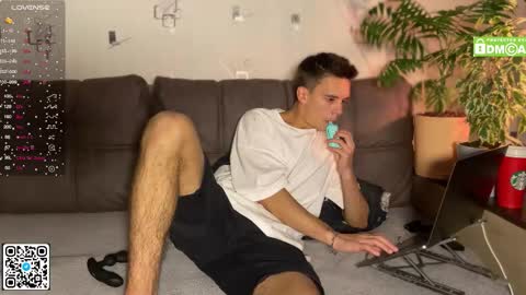 Snapshot of barney_kevin chatting on 20, 9, 2025 Fansly  Barney  and Kevin T  online show from 20, 9, 2025