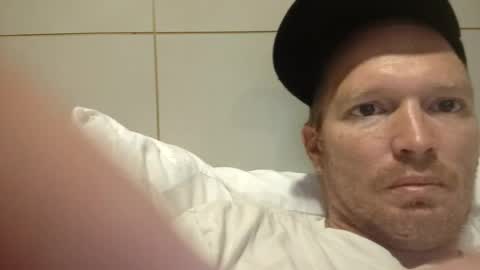Snapshot of barniemay1 chatting on 28, 7, 2026 barniemay1 online show from 28, 7, 2026