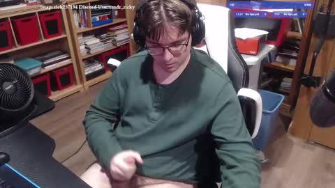 Snapshot of baterricky chatting on 16, 12, 2025 Ricky online show from 16, 12, 2025