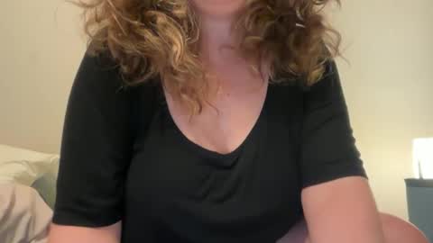Snapshot of bbbecky33 chatting on 13, 6, 2026 bbbecky33 online show from 13, 6, 2026