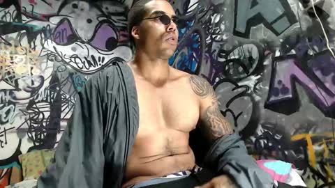 Justin online show from 27, 2, 2025