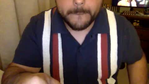 Snapshot of bbry10 chatting on 27, 10, 2025 Latino B-Ray online show from 27, 10, 2025
