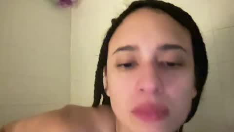 Snapshot of bbyangelyoga chatting on 8, 12, 2024 bbyangelyoga online show from 8, 12, 2024