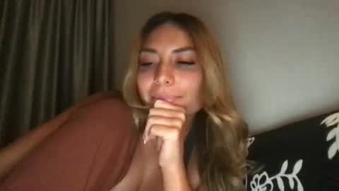 Snapshot of bbypiamia chatting on 30, 5, 2026 bbypiamia online show from 30, 5, 2026