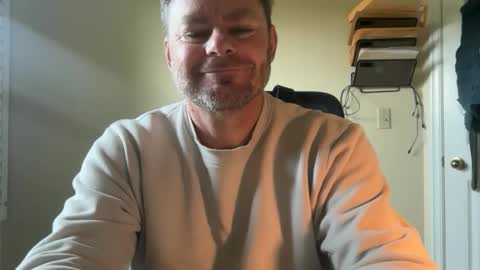 Snapshot of bcjonny chatting on 26, 10, 2025 BCJonny online show from 26, 10, 2025