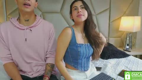 Helena  Evan online show from 5, 4, 2026