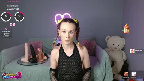 Snapshot of bea_doll chatting on 7, 4, 2026 Bea online show from 7, 4, 2026