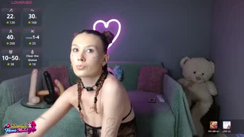 Snapshot of bea_doll chatting on 14, 4, 2026 Bea online show from 14, 4, 2026