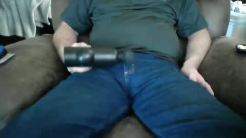 Snapshot of beachguy38 chatting on 17, 2, 2025 beachguy38 online show from 17, 2, 2025