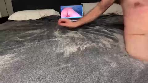 Snapshot of beard_papa chatting on 16, 11, 2025 beard_papa online show from 16, 11, 2025