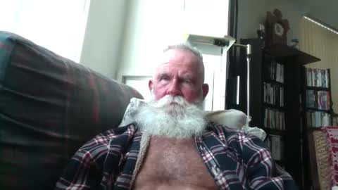 beardbushy online show from 15, 9, 2025