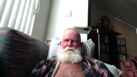 Snapshot of beardbushy chatting on 2, 5, 2026 beardbushy online show from 2, 5, 2026