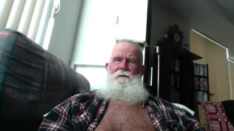 Snapshot of beardbushy chatting on 5, 7, 2026 beardbushy online show from 5, 7, 2026