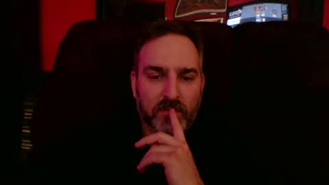 Snapshot of beardedambition chatting on 20, 3, 2026 beardedambition online show from 20, 3, 2026