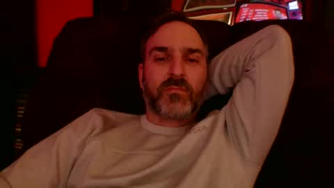 Snapshot of beardedambition chatting on 24, 3, 2026 beardedambition online show from 24, 3, 2026