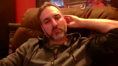 Snapshot of beardedambition chatting on 5, 4, 2026 beardedambition online show from 5, 4, 2026