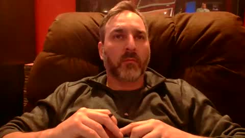 Snapshot of beardedambition chatting on 10, 4, 2026 beardedambition online show from 10, 4, 2026