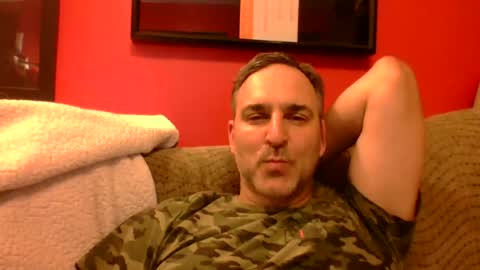 Snapshot of beardedambition chatting on 24, 6, 2026 beardedambition online show from 24, 6, 2026