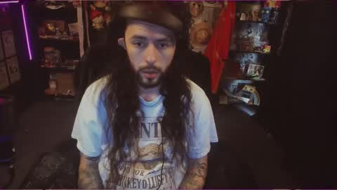 Snapshot of beastbxy chatting on 12, 11, 2025 beast bxy online show from 12, 11, 2025