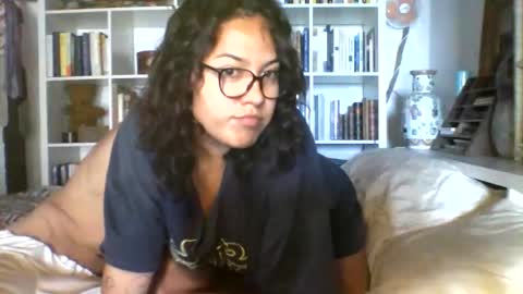 Snapshot of beasts_little_beauty chatting on 28, 9, 2025 Beast And His Beauty online show from 28, 9, 2025