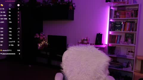 Bzzz Bea online show from 1, 3, 2025