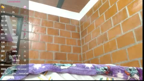 Snapshot of beatziedreams chatting on 24, 10, 2025 Beatzie online show from 24, 10, 2025