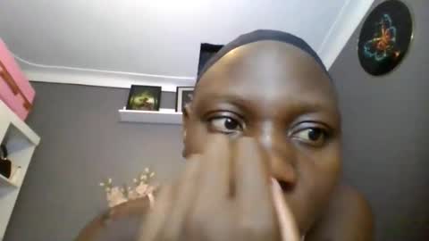 Snapshot of beautie699392 chatting on 10, 6, 2026 Lil stunner online show from 10, 6, 2026