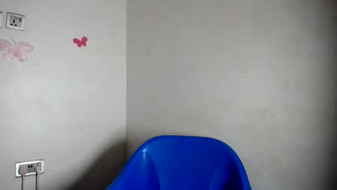 Snapshot of beautiful_moanna chatting on 5, 4, 2026 moanna online show from 5, 4, 2026