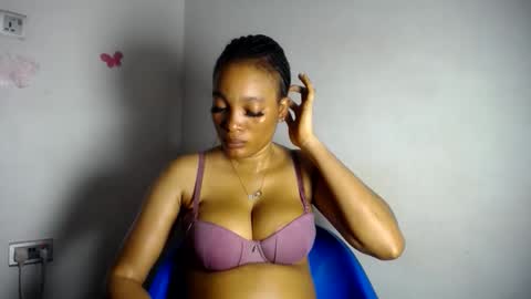 Snapshot of beautiful_moanna chatting on 23, 4, 2026 moanna online show from 23, 4, 2026